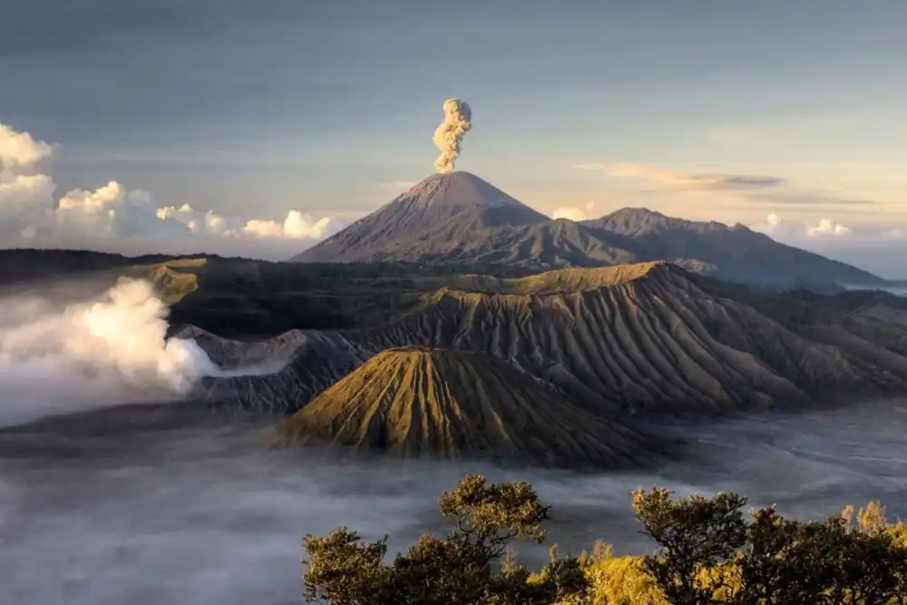 Bästa pris Mount Bromo volcano after eruption Java Indonesia